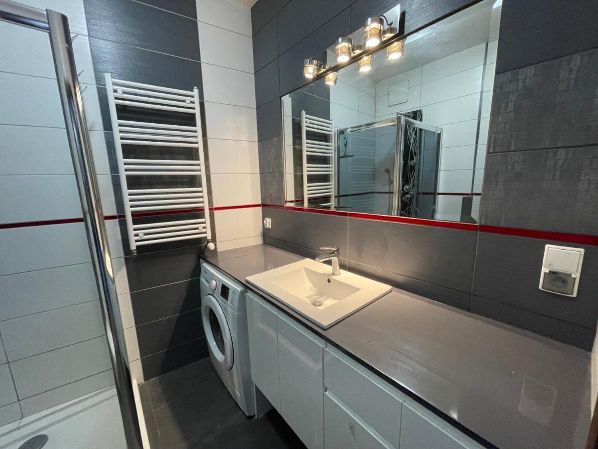 Gdynia Apartament 42 M Z Miejscem W Garazu Z Winda Blisko Centrum I Morza ภายนอก รูปภาพ